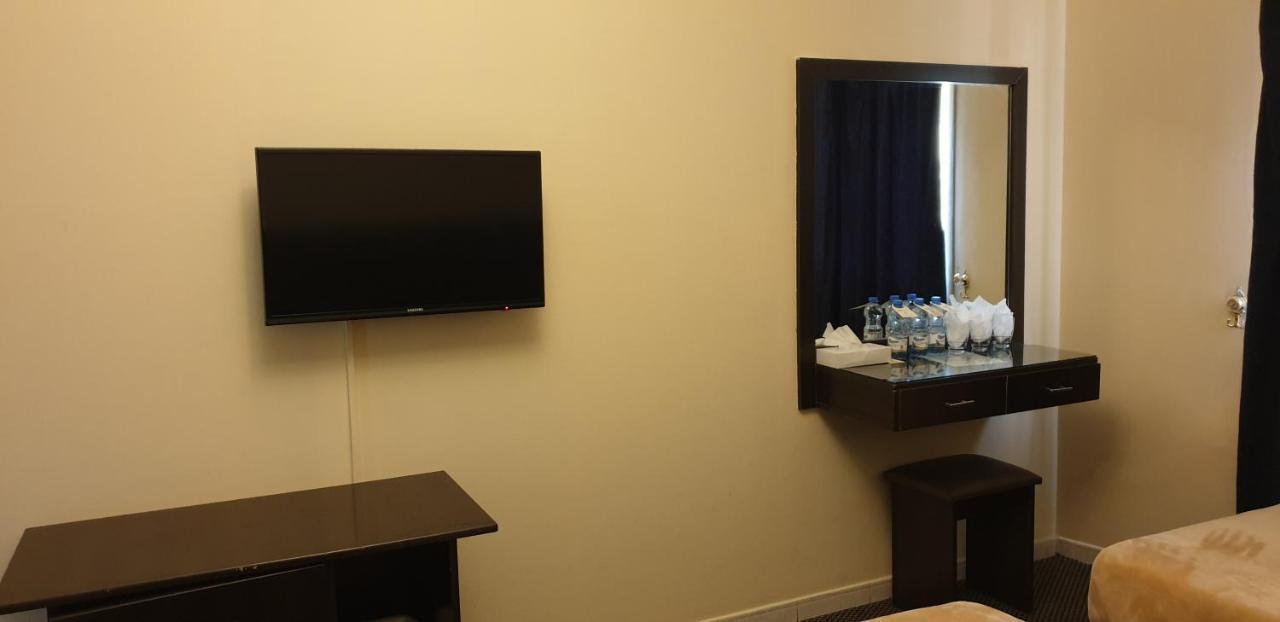 דובאי Royal Creek Hotel מראה חיצוני תמונה